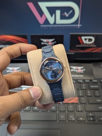 Pilot Quartz Designed Dial Watch for Women